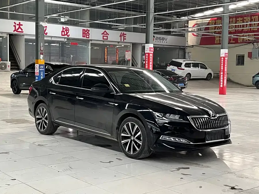 Skoda SuperB Superpa 2024 TSI280 DSG Exclusive Edition 2024 — миниатюра 3
