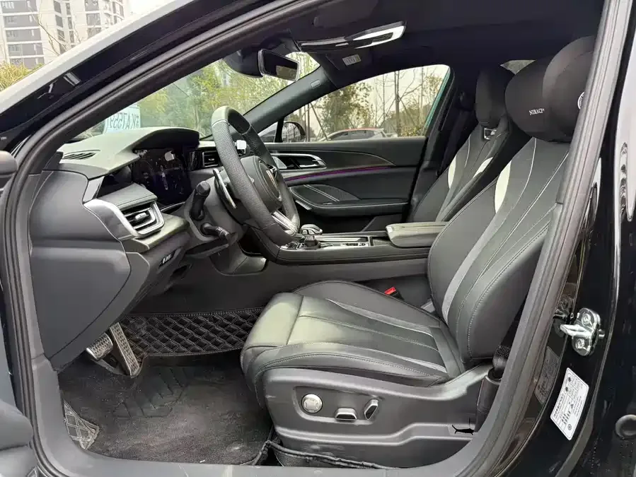 Hongqi H6 Hongqi H6 2023 2.0T Luxury Edition 2023 — миниатюра 2
