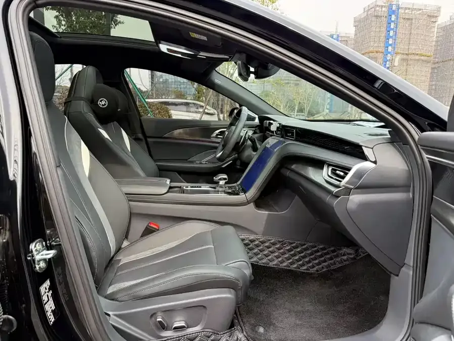Hongqi H6 Hongqi H6 2023 2.0T Luxury Edition 2023 — миниатюра 4
