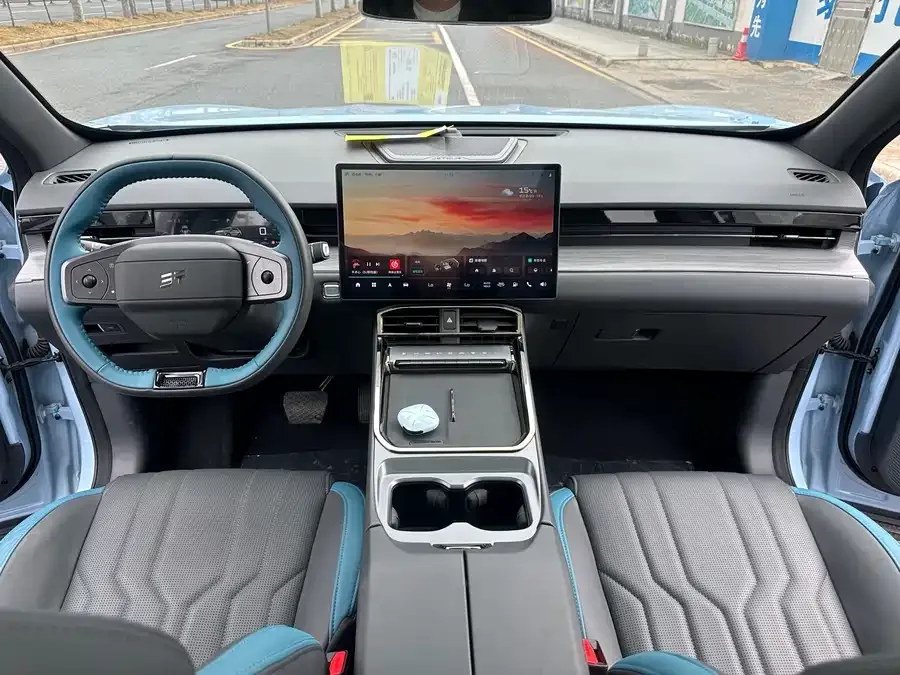 Jetour L6 JETOUR SHANHAI L6 2024 1.5TD DHT MAX 2025 — миниатюра 3