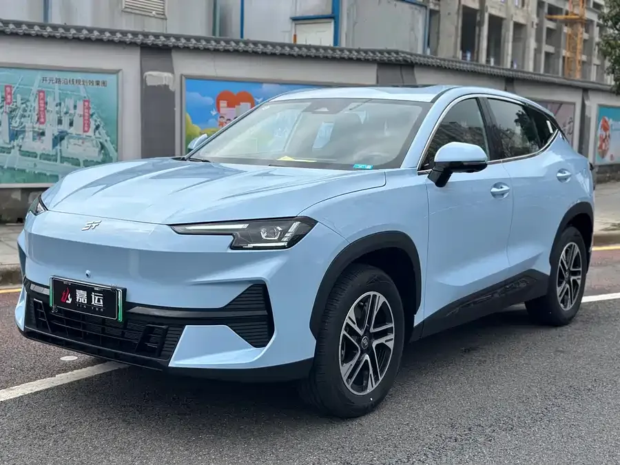 Jetour L6 JETOUR SHANHAI L6 2024 1.5TD DHT MAX 2025 — фото 1, купить с доставкой в Москву