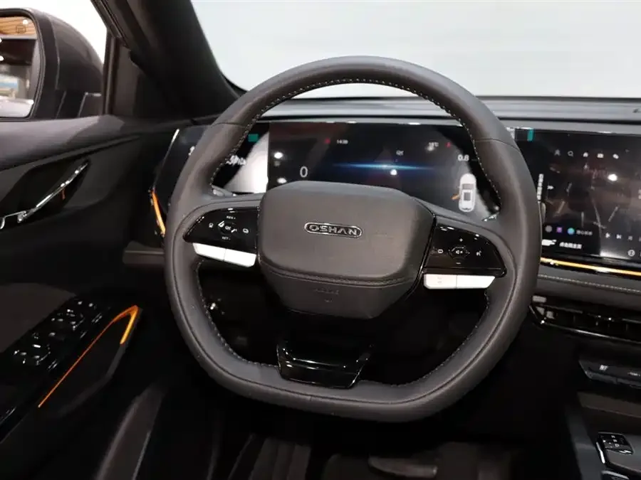 Oshan X5 PLUS Changan Auchan X5 PLUS 2023 1.5T DCT Zhiqu AI Edition 2023 — миниатюра 4