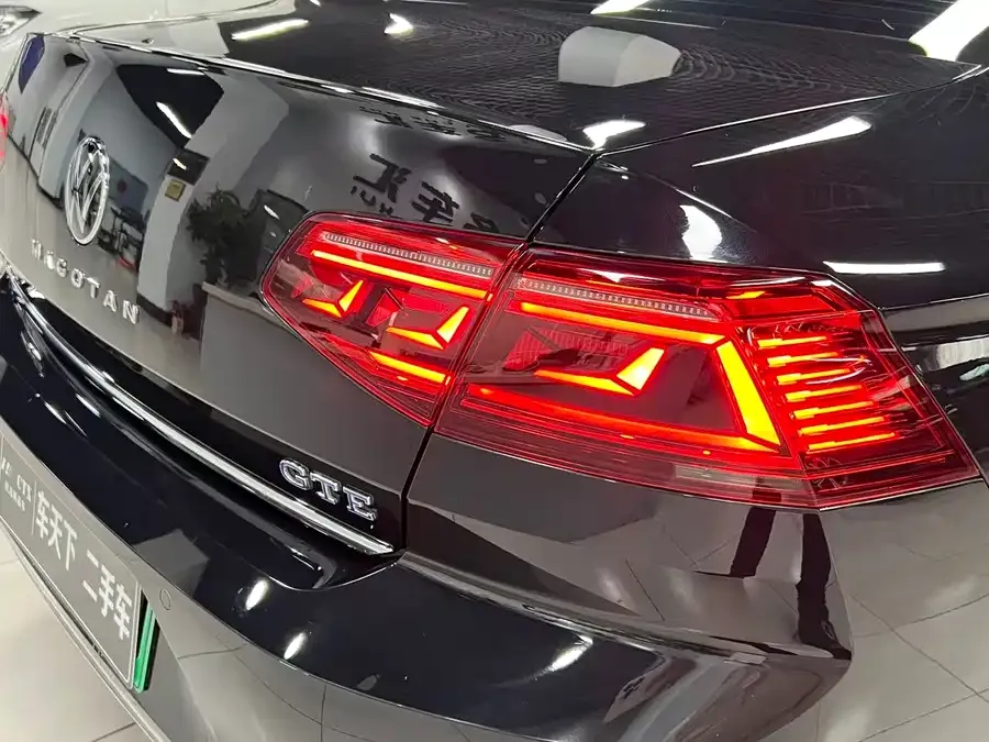 Volkswagen Magotan GTE plug-in hybrid Magotan GTE plug-in hybrid 2022 GTE luxury model 2023 — миниатюра 4