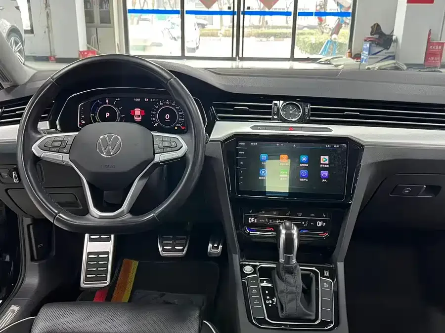 Volkswagen Magotan GTE plug-in hybrid Magotan GTE plug-in hybrid 2022 GTE luxury model 2023 — миниатюра 5
