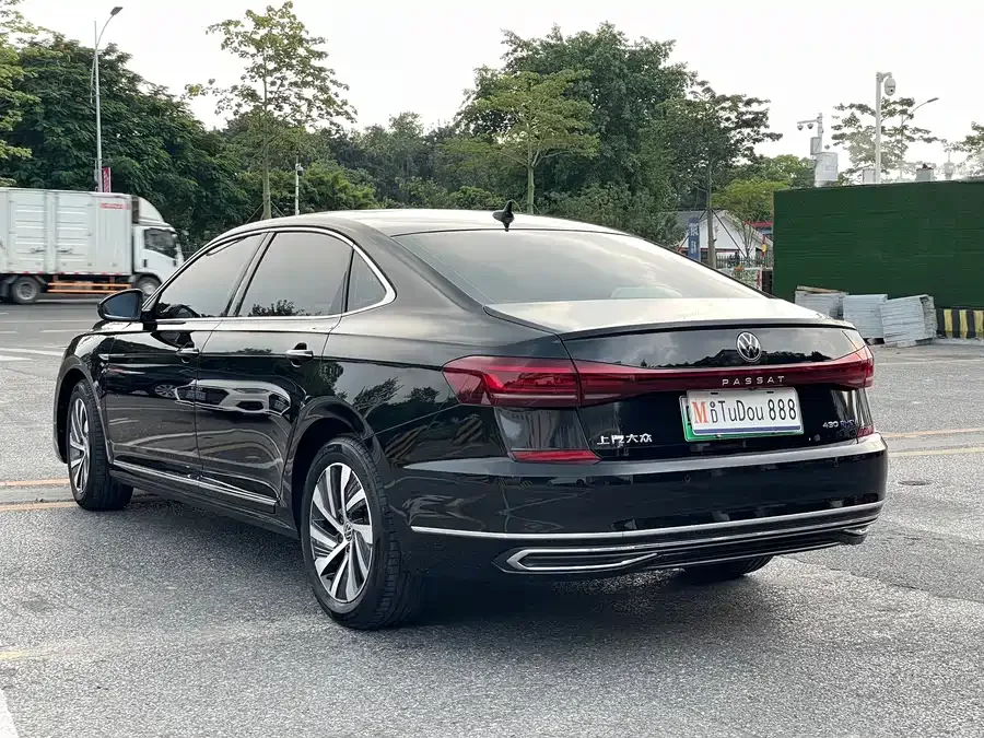 Volkswagen Passat New Energy Passat New Energy 2023 430PHEV Hybrid Luxury Edition 2023 — миниатюра 2