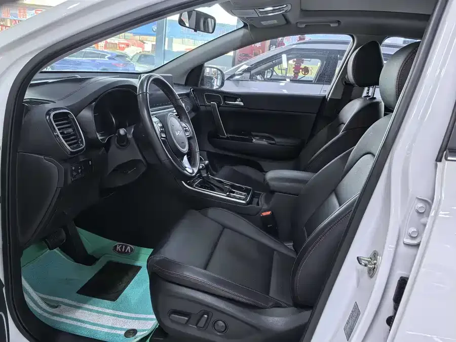 Kia KX5 2021 2.0L Automatic 2WD Comfort Edition 2023 — миниатюра 4