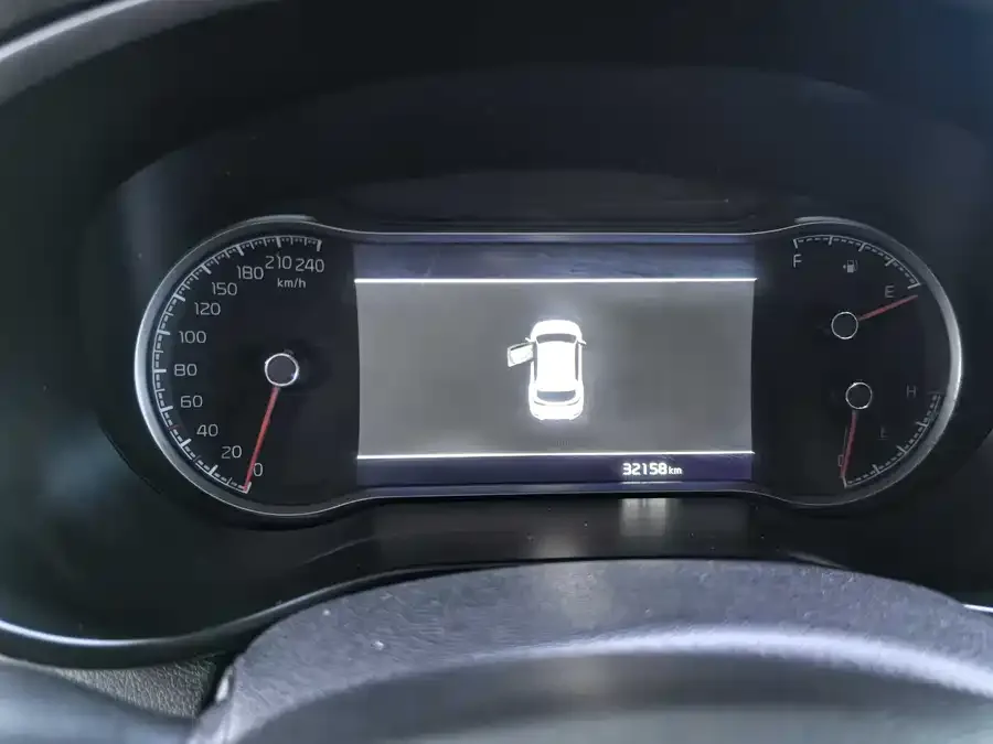 Kia KX5 2021 2.0L Automatic 2WD Comfort Edition 2023 — миниатюра 5
