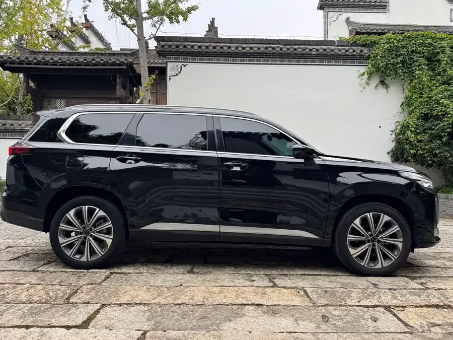 Exeed VX Xingtu Lanyue 2023 400T 4WD Star Edition 7 Seaters 2023 — миниатюра 2