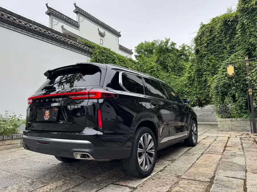 Exeed VX Xingtu Lanyue 2023 400T 4WD Star Edition 7 Seaters 2023 — миниатюра 3