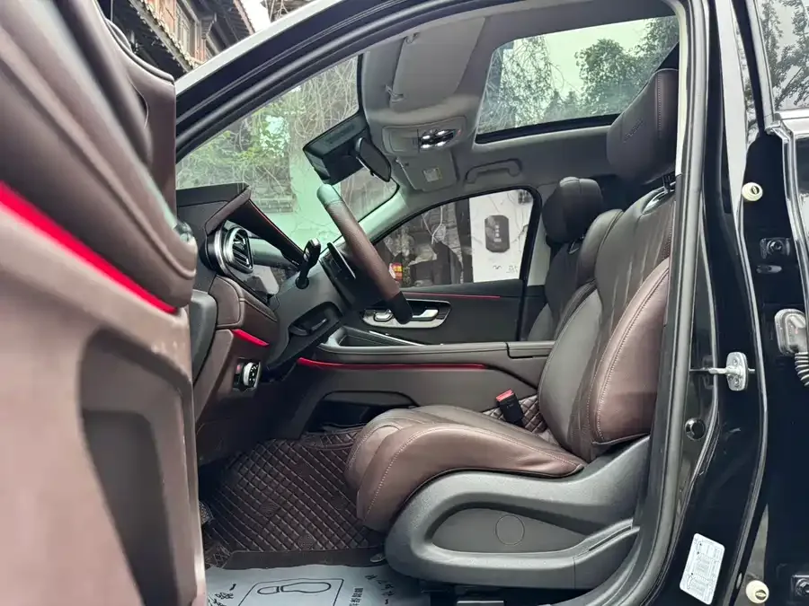 Exeed VX Xingtu Lanyue 2023 400T 4WD Star Edition 7 Seaters 2023 — миниатюра 4