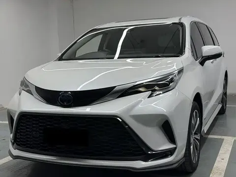 Toyota Granvia 2024 купить в Москве