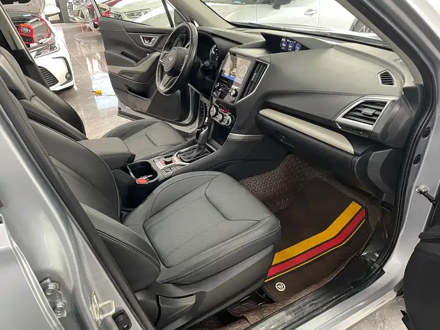 Subaru Forester Forester 2022 2.0i AWD Luxury Edition EyeSight 2022 — миниатюра 4