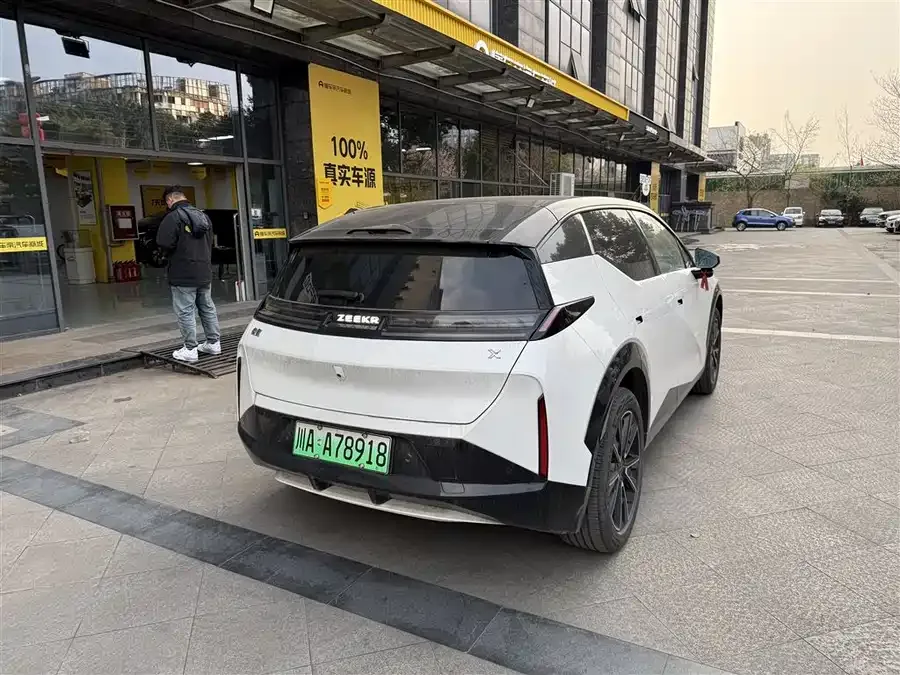 Zeekr X Zeekr X 2025 five-seat long-range version 2024 — миниатюра 2