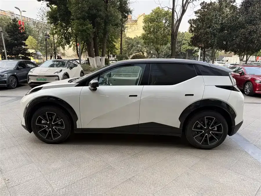 Zeekr X Zeekr X 2025 five-seat long-range version 2024 — миниатюра 4