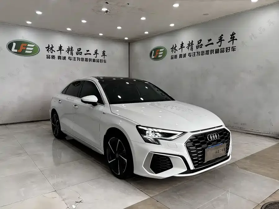 Audi A3 2021 A3L Limousine 35 TFSI Fashion Sports 2022 — миниатюра 3