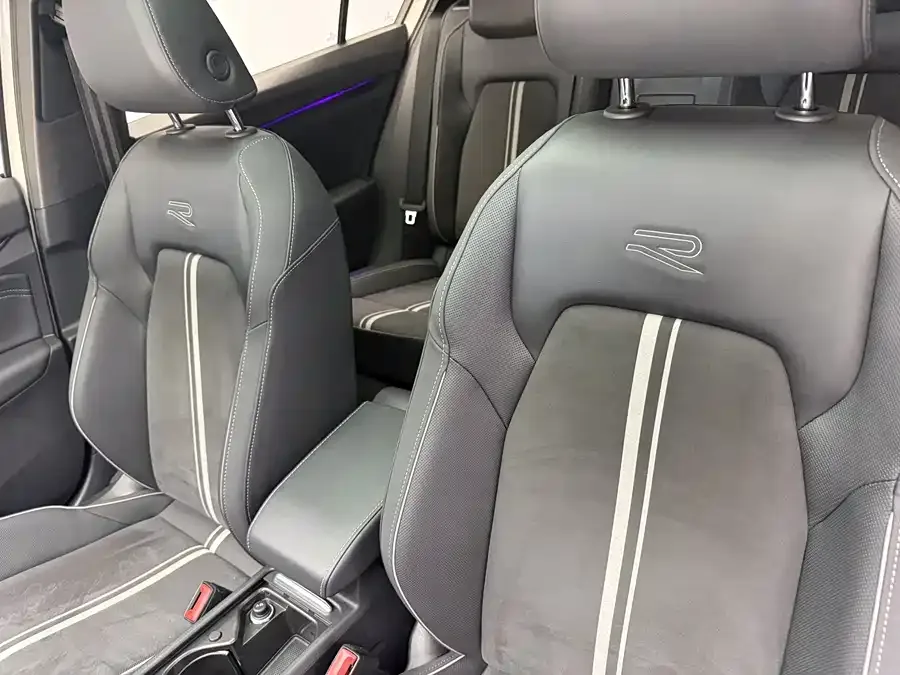 Volkswagen golf Golf 2023 280TSI DSG R-Line 2022 — миниатюра 4