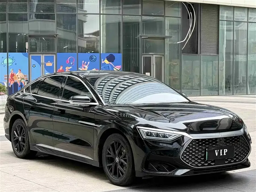 BYD Second-hand Han 2024 DM-i Honor Edition 121KM Premium Edition 2024 — миниатюра 3