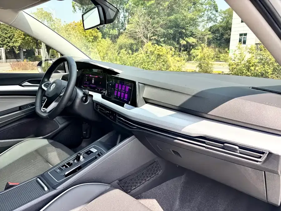 Volkswagen golf Golf 2023 280TSI DSG Pro 2023 — миниатюра 4