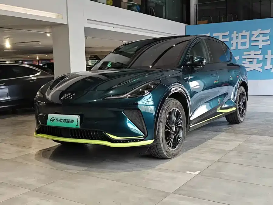 IM Motors LS7 Zhiji LS7 2023 100kWh Lux rear-wheel drive version 2023 — фото 1, купить с доставкой в Москву