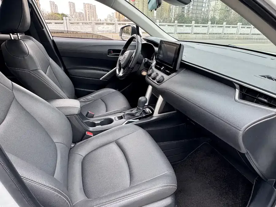 Toyota Corolla Corolla Sharp 2023 2.0L Elite Edition 2023 — миниатюра 3