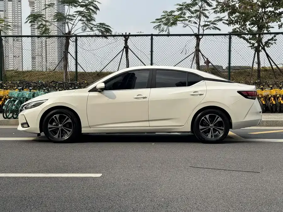 Nissan Sylphy Sylphy 2022 1.6L XL CVT Enjoy Edition 2023 — миниатюра 4