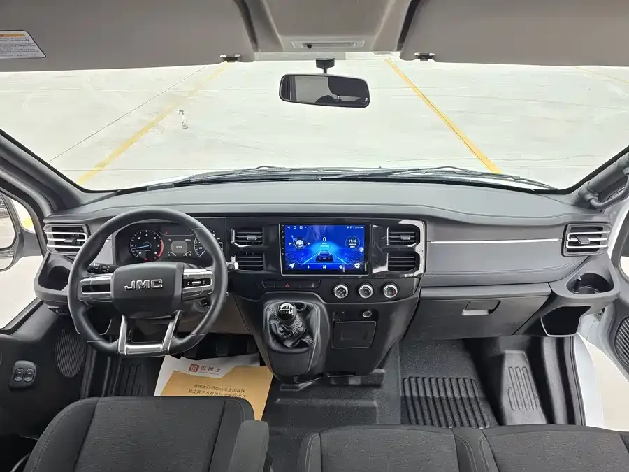 Jiangling Fushun Jiangling Fushun 2025 2.0T 6MT Diesel Medium Wheelbase High Roof Commercial Multi-purpose Passenger Vehicle (5/6 Seats) 2025 — миниатюра 4