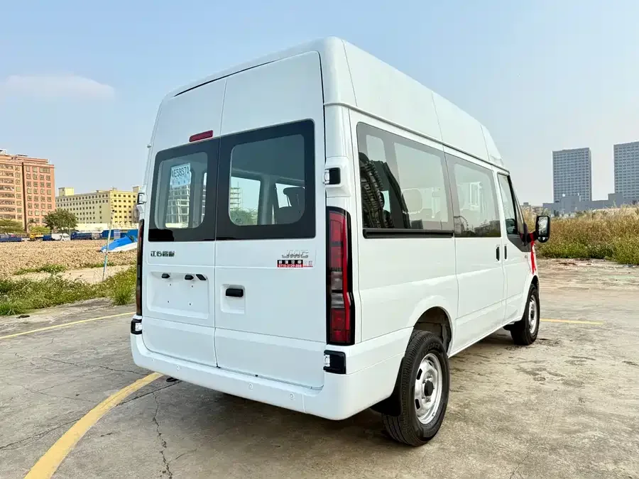 Jiangling Fushun Jiangling Fushun 2025 2.0T 6MT diesel short-axle mid-high roof commercial multi-purpose passenger car 5/6 seats 2026 — миниатюра 2