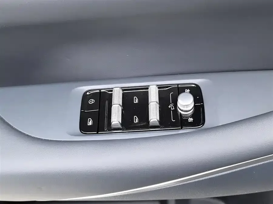 Geely Galaxy E5 Galaxy E5 2024 440km Sailing Edition 2025 — миниатюра 3