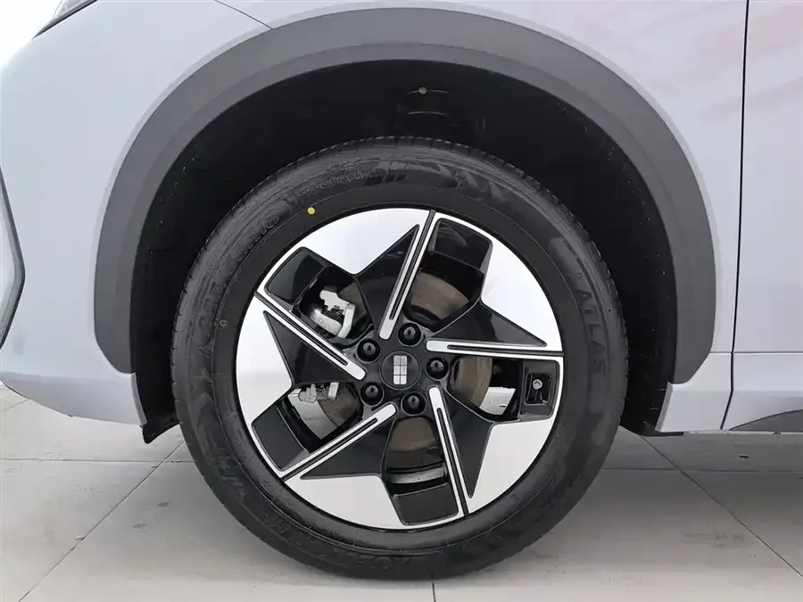 Geely Galaxy E5 Galaxy E5 2024 440km Sailing Edition 2025 — миниатюра 5