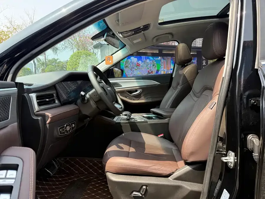 Jetour X90 PLUS JETOUR X90 PLUS 2023 1.6TD DCT Villa 5 Seaters 2023 — миниатюра 3