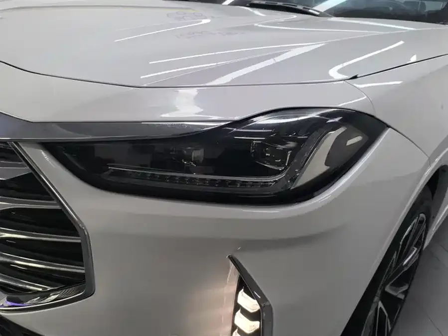 Jetour X70 Jietu X70 2021 Zhuge 1.6T DCT Military Division 5-seater 2022 — миниатюра 2