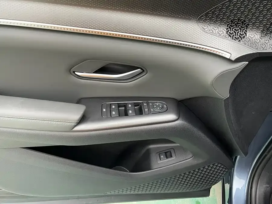 BYD Song Pro New Energy Song Pro New Energy 2025 Second Generation Intelligent Driving Edition DM-i 115KM Excellence Edition 2025 — миниатюра 4