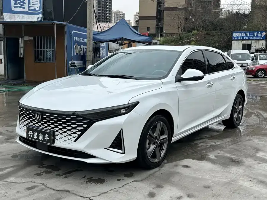 Changan Ruicheng PLUS Ruicheng PLUS 2023 1.5T DCT Premium Edition 2023 — фото 1, купить с доставкой в Москву