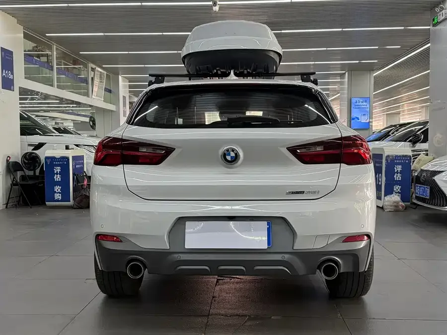 BMW X2 2021 sDrive25i Leading M Sport Package 2022 — миниатюра 2
