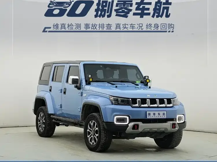 BAIC BJ40 Beijing Off-road BJ40 2023 2.0T Automatic 4WD City Hunter Edition Knight Edition 2023 — миниатюра 3