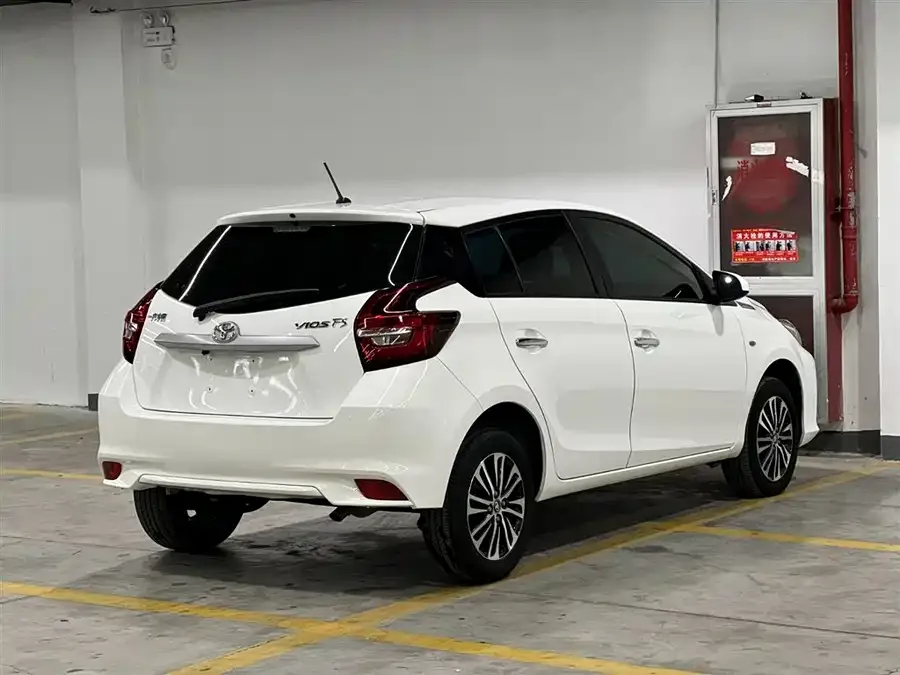 Toyota Vios FS Vios FS 2022 1.5L 20th Anniversary Edition 2022 — миниатюра 2