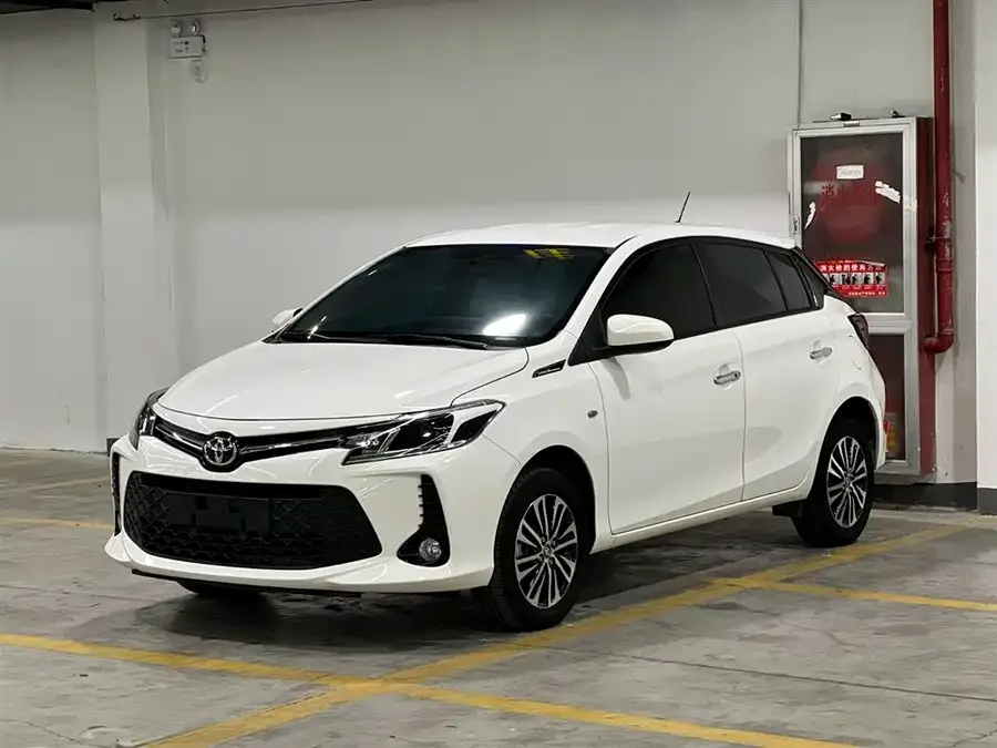 Toyota Vios FS Vios FS 2022 1.5L 20th Anniversary Edition 2022 — фото 1, купить с доставкой в Москву