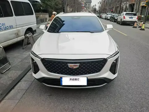 Cadillac GT4 2025 купить в Москве