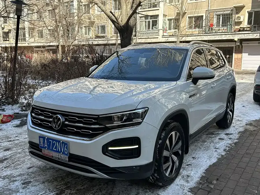 Volkswagen Tayron Tanyue 2022 280TSI 2WD Luxury Smart Edition 2022 — фото 1, купить с доставкой в Москву