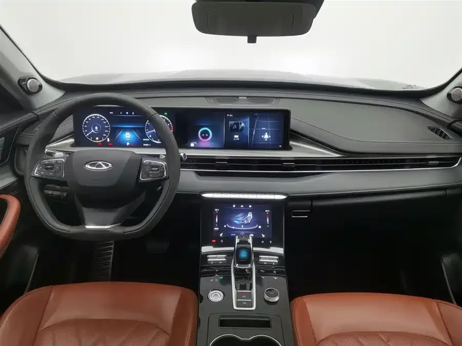 Chery Tiggo 8 PLUS Tiggo 8 PLUS 2022 290TGDI DCT luxury edition+ 2023 — миниатюра 2