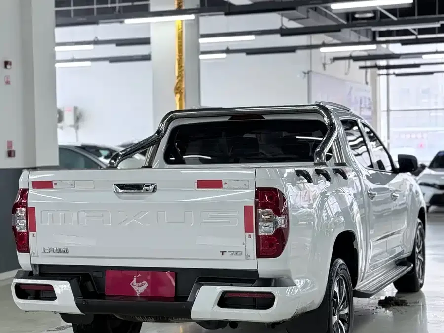 Maxus T70 2021 2.0T diesel automatic 4WD travel version long box high chassis 2023 — миниатюра 3