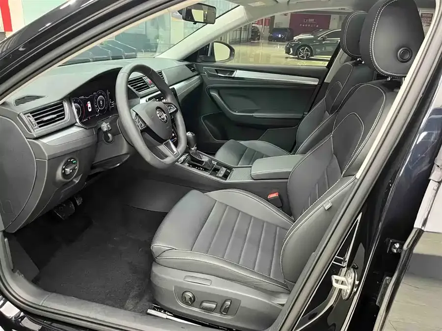 Skoda SuperB Superpa 2024 TSI280 DSG Exclusive Edition 2024 — миниатюра 5