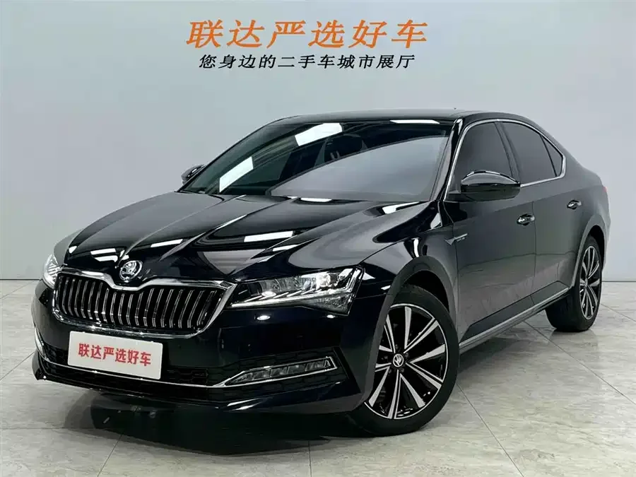 Skoda SuperB Superpa 2024 TSI280 DSG Exclusive Edition 2024 — фото 1, купить с доставкой в Москву
