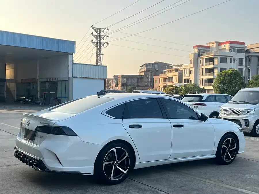 Honda Inspire 2023 Insignia 260TURBO Elegant Edition 2024 — миниатюра 4