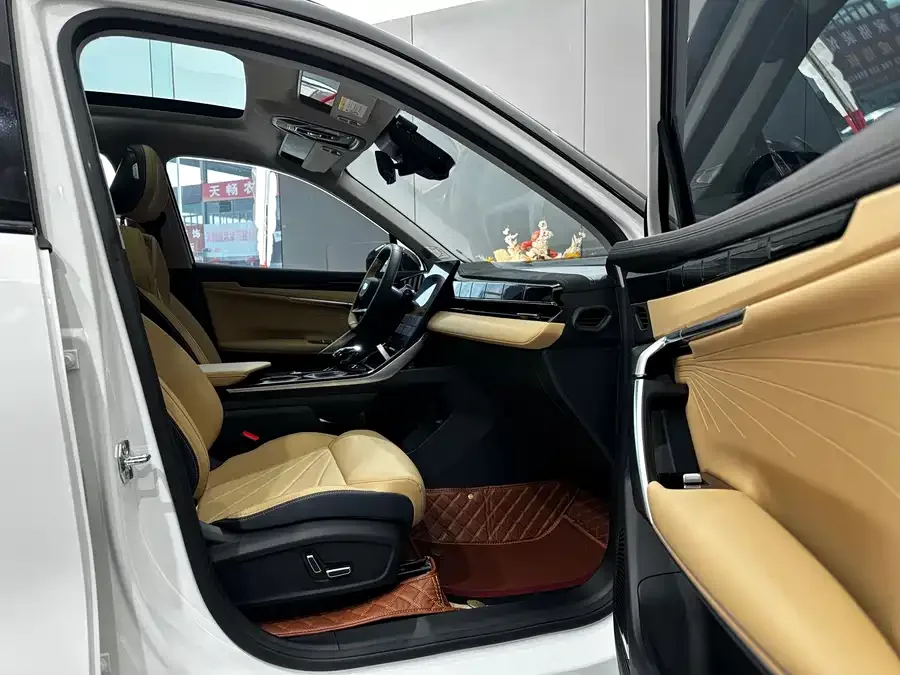 Geely Atlas L Boyue L 2023 2.0TD DCT flagship model 2024 — миниатюра 5