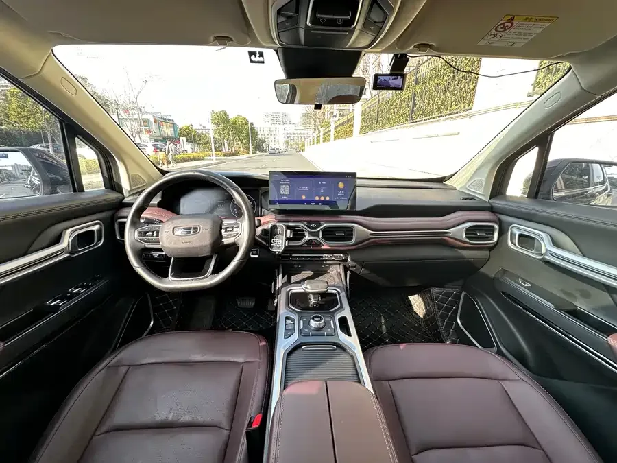 Geely Okavango Haoyue 2022 1.8TD DCT Luxury 7-seater 2022 — миниатюра 4