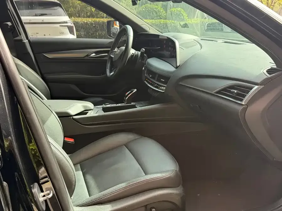 Cadillac CT5 2024 28T luxury model 2024 — миниатюра 5