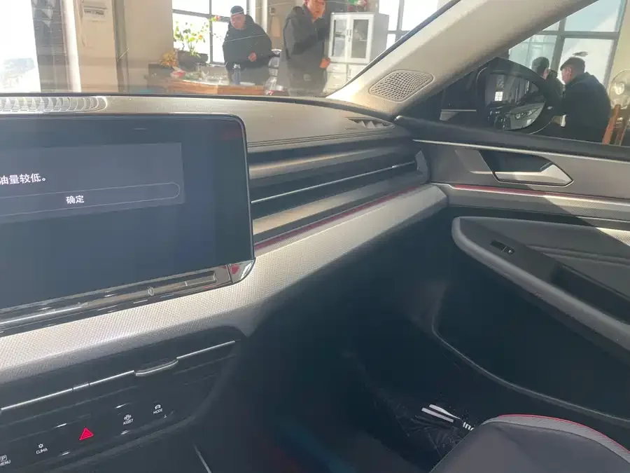 Volkswagen Lamando 2023 Lingdu Lingdu L 280TSI DSG Cool Edition 2023 — миниатюра 4