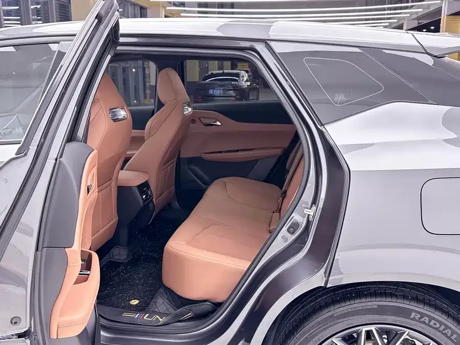 Changan UNI-Z Changan UNI-Z 2025 1.5T Luxury Edition 2025 — миниатюра 4