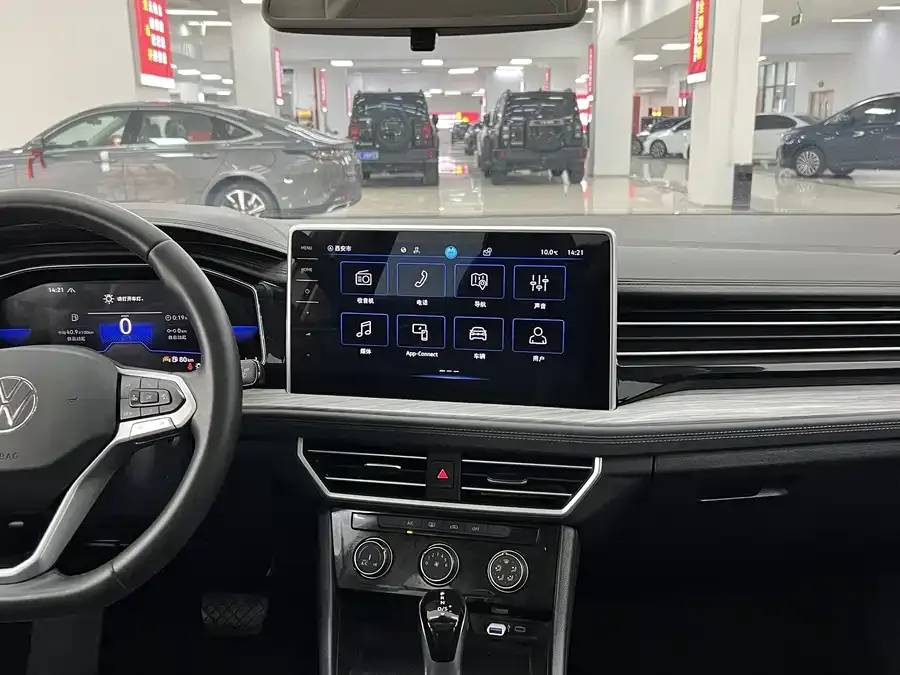 Volkswagen Sagitar 2023 Sagitar 300TSI DSG Beyond Edition 2023 — миниатюра 5